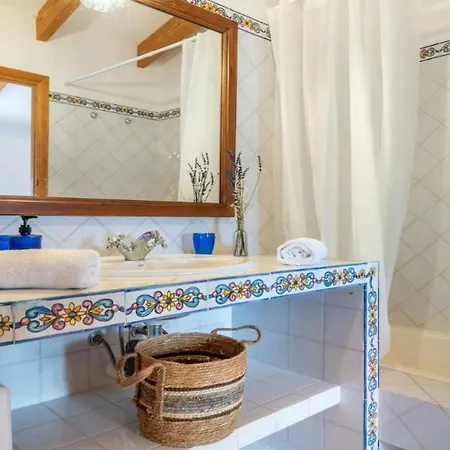Marucella Capri***** Private Pool 3* Capri